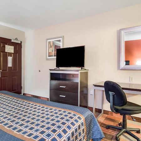 Americas Best Value Inn - Mableton Exterior photo