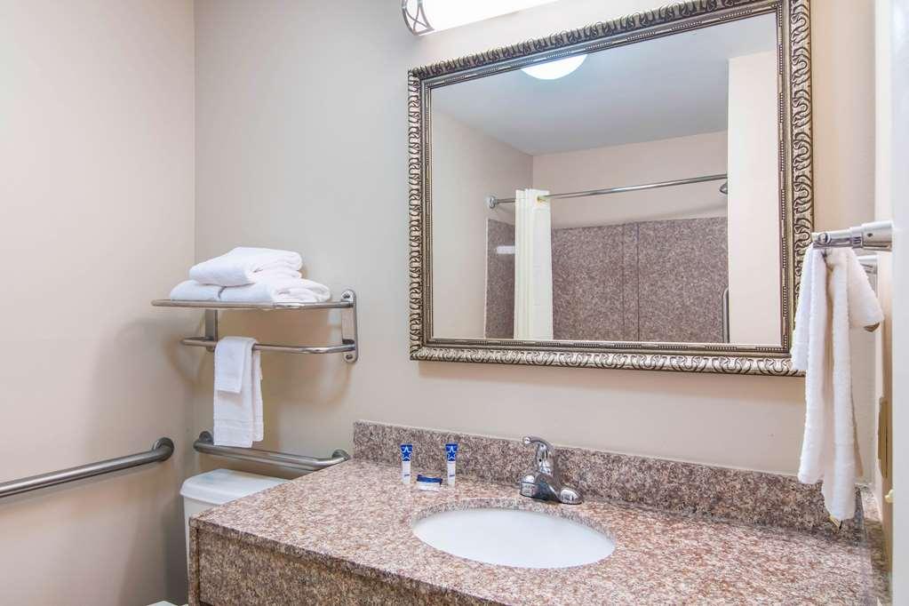 Americas Best Value Inn - Mableton Exterior photo